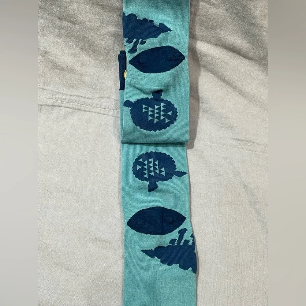 NEW Walt Disney World - 4 Theme Parks‎ - Pair of Adult Socks w/ Removeable Pin